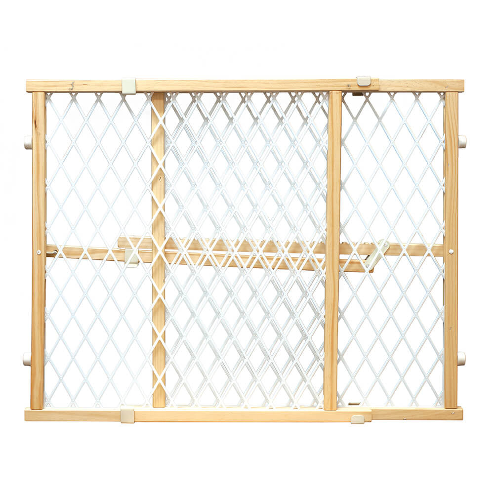 Four Paws Smart Essentials Wood Gate for Pets